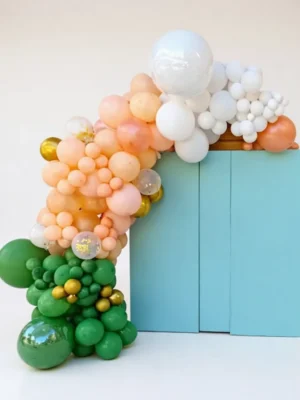 Arco pastel con base verde
